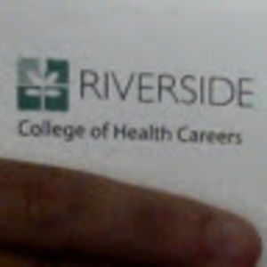 Meet your Posher, Lora